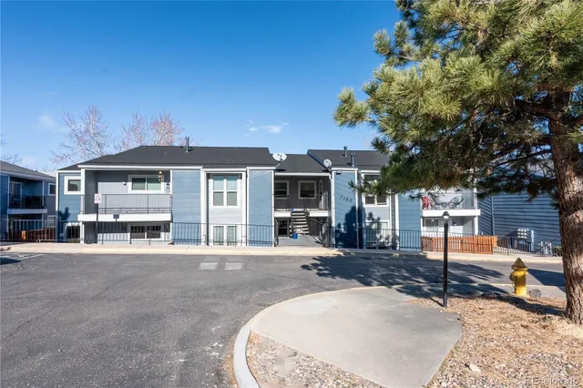 $1,975 | 7185 South Gaylord Street, Unit A13, Littleton, CO 80122