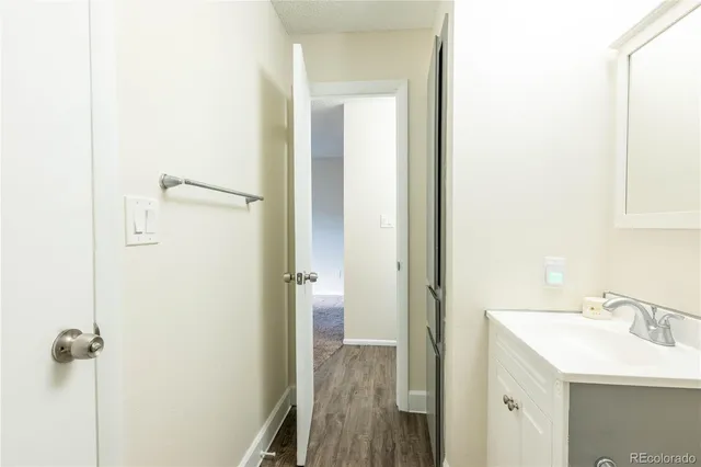 $1,975 | 7185 South Gaylord Street, Unit A13, Littleton, CO 80122