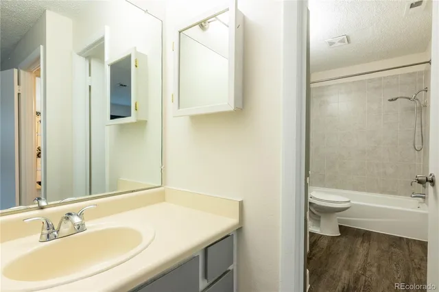 $1,975 | 7185 South Gaylord Street, Unit A13, Littleton, CO 80122