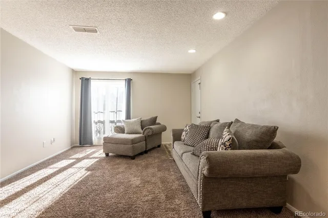 $1,975 | 7185 South Gaylord Street, Unit A13, Littleton, CO 80122