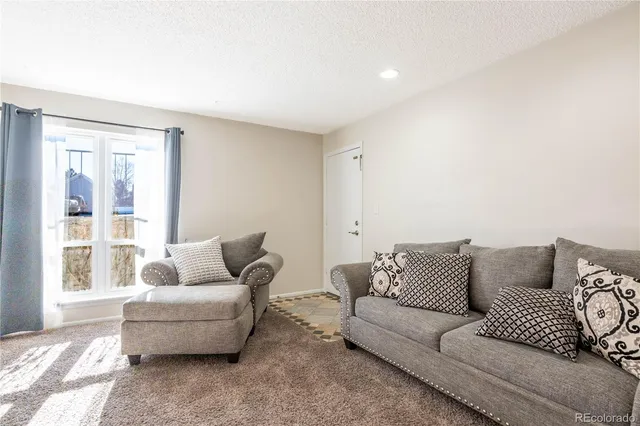 $1,975 | 7185 South Gaylord Street, Unit A13, Littleton, CO 80122