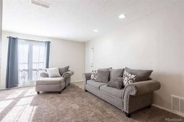 $1,975 | 7185 South Gaylord Street, Unit A13, Littleton, CO 80122