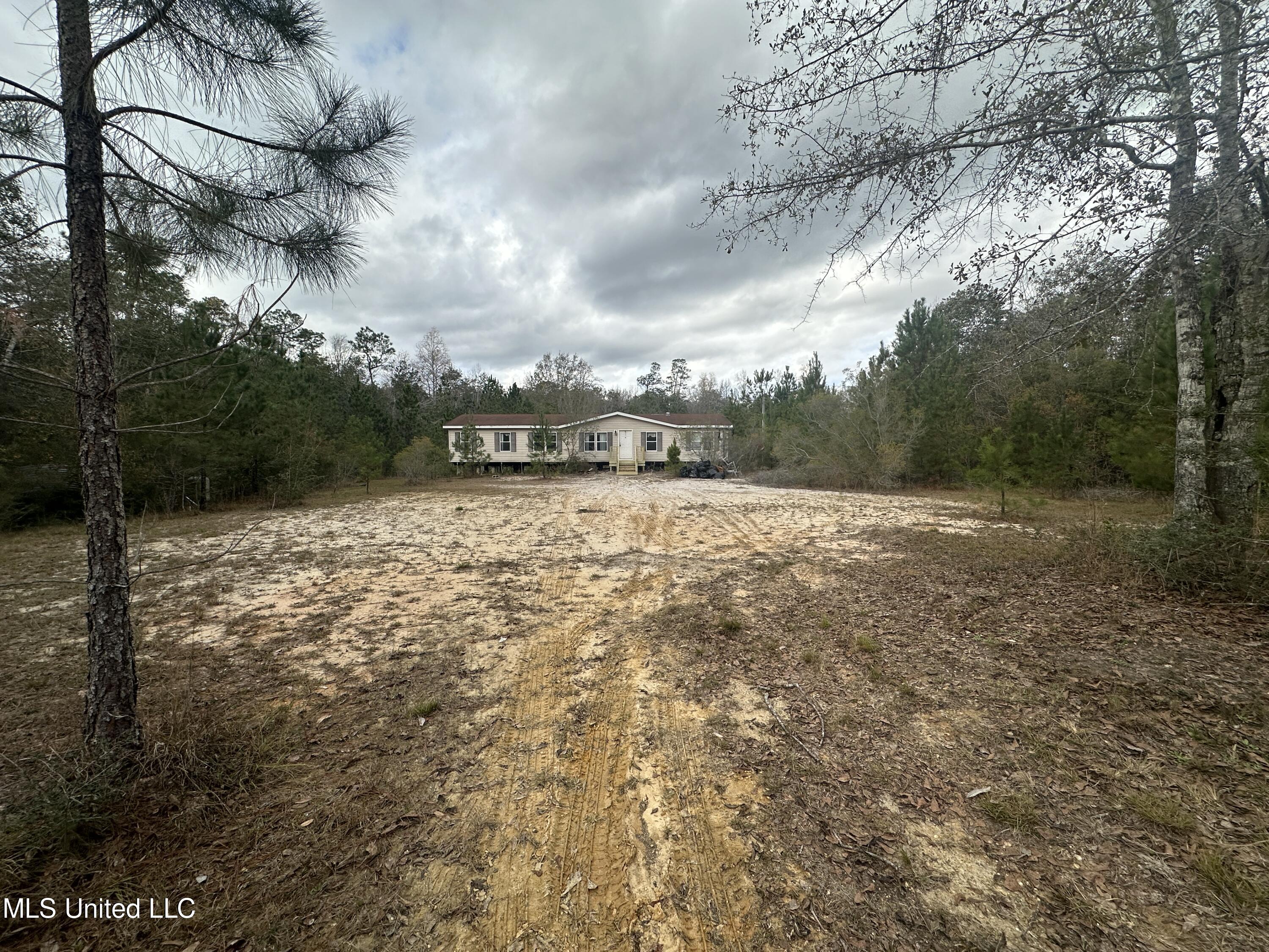 27 Blundell Road Perkinston, MS 39573 - Photo 1 of 14 IMG_0599