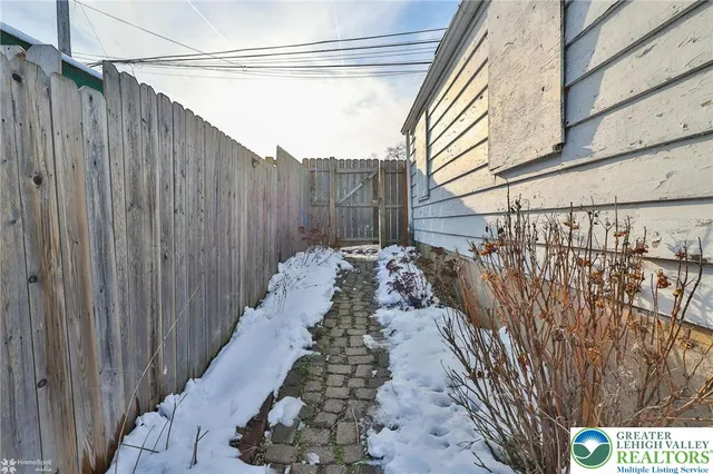 $269,000 | 1147 Arcadia Street, Bethlehem, PA 18018