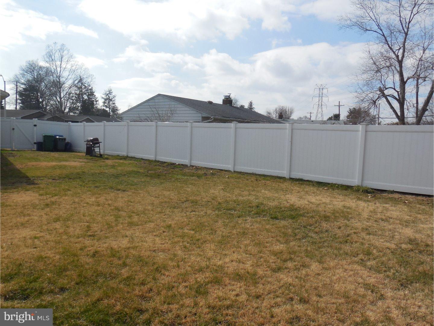 40 Goodturn Road Levittown, PA 19057 - Photo 17 of 20 Exterior