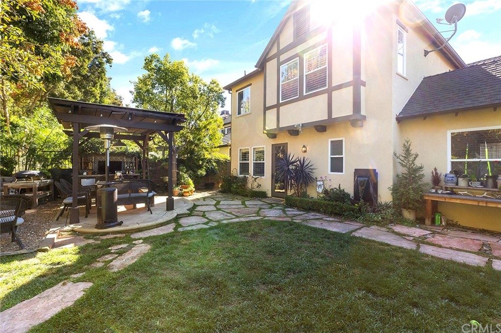 6 Pomegranate Street Ladera Ranch, CA 92694 - Photo 29 of 40 a view of a swimming pool with sitting area and furniture
