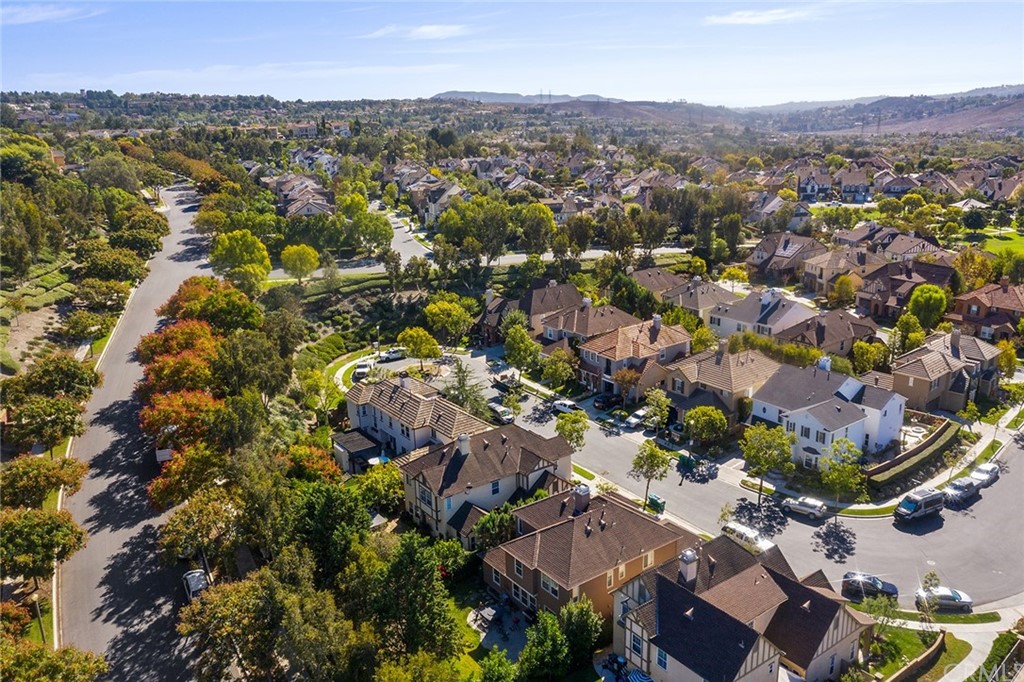 6 Pomegranate Street Ladera Ranch, CA 92694 - Photo 38 of 40 an aerial view of multiple house