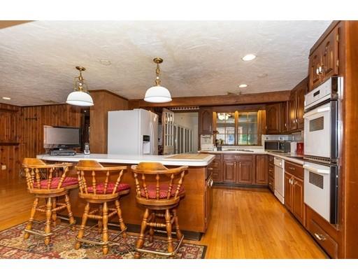 166 Prospect Street Reading, MA 01867 - Photo 6 of 12 Gallery Image 6