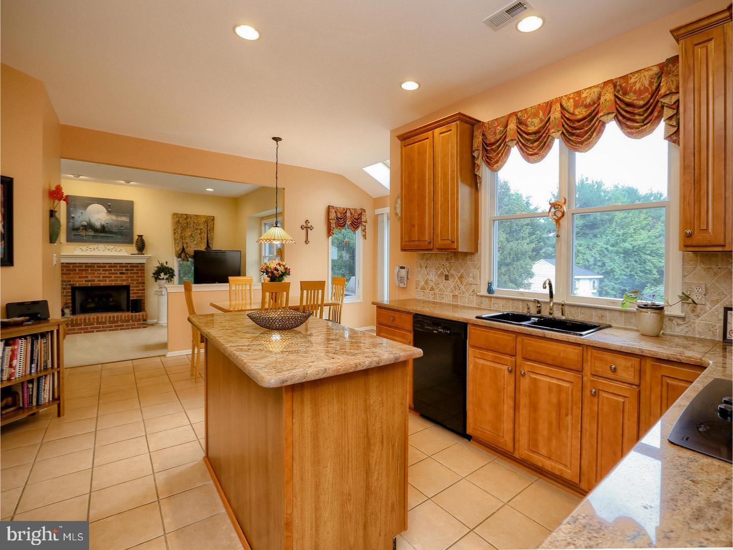 41 Brooks Road Moorestown, NJ 08057 - Photo 7 of 25