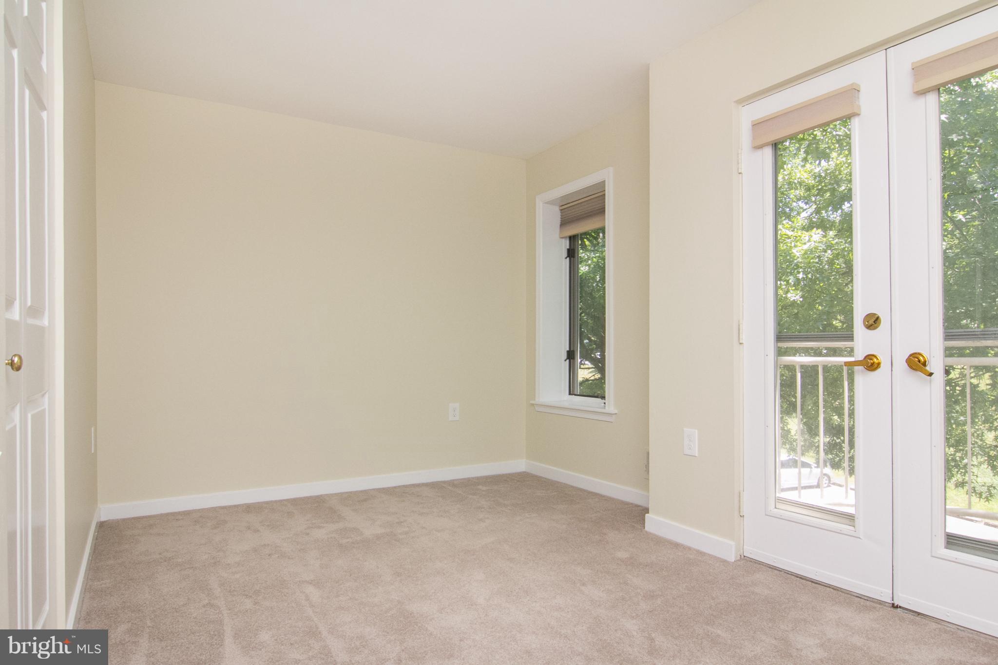 385 Pleasanton Road, Unit B32 Westminster, MD 21157 - Photo 14 of 28 Bedroom