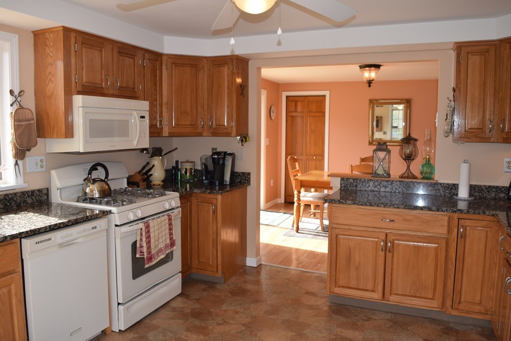 12 Long Plain Road Whately, MA 01373 - Photo 5 of 23 Gallery Image 5
