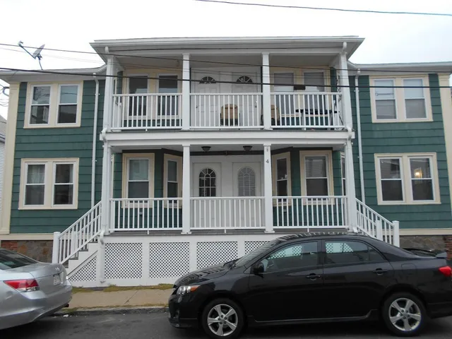 $2,600 | 4 Ropes Street, Unit 3, Salem, MA 01970