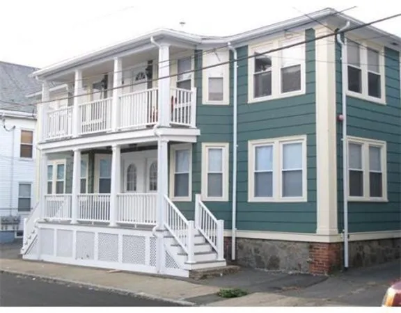 $2,600 | 4 Ropes Street, Unit 3, Salem, MA 01970