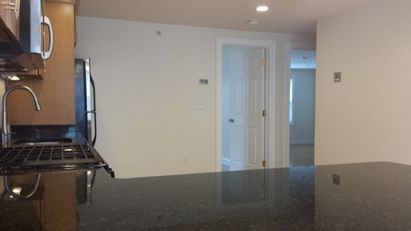 4 Ropes Street, Unit 3 Salem, MA 01970 - Photo 8 of 11