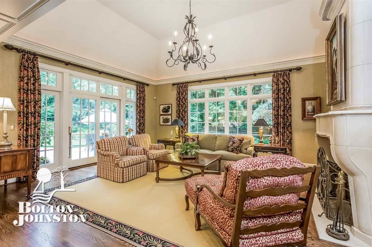 84 Vendome Road Grosse Pointe, MI 48236 - Photo 6 of 41 Family Room