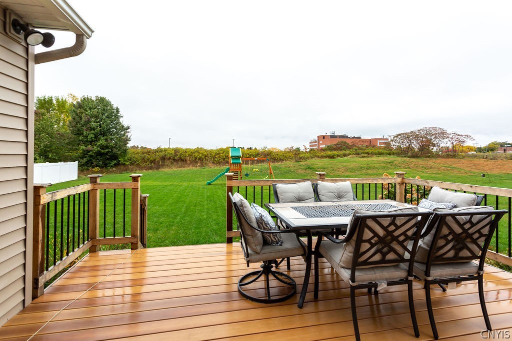 124 Red Barn Circle Clay, NY 13088 - Photo 5 of 32