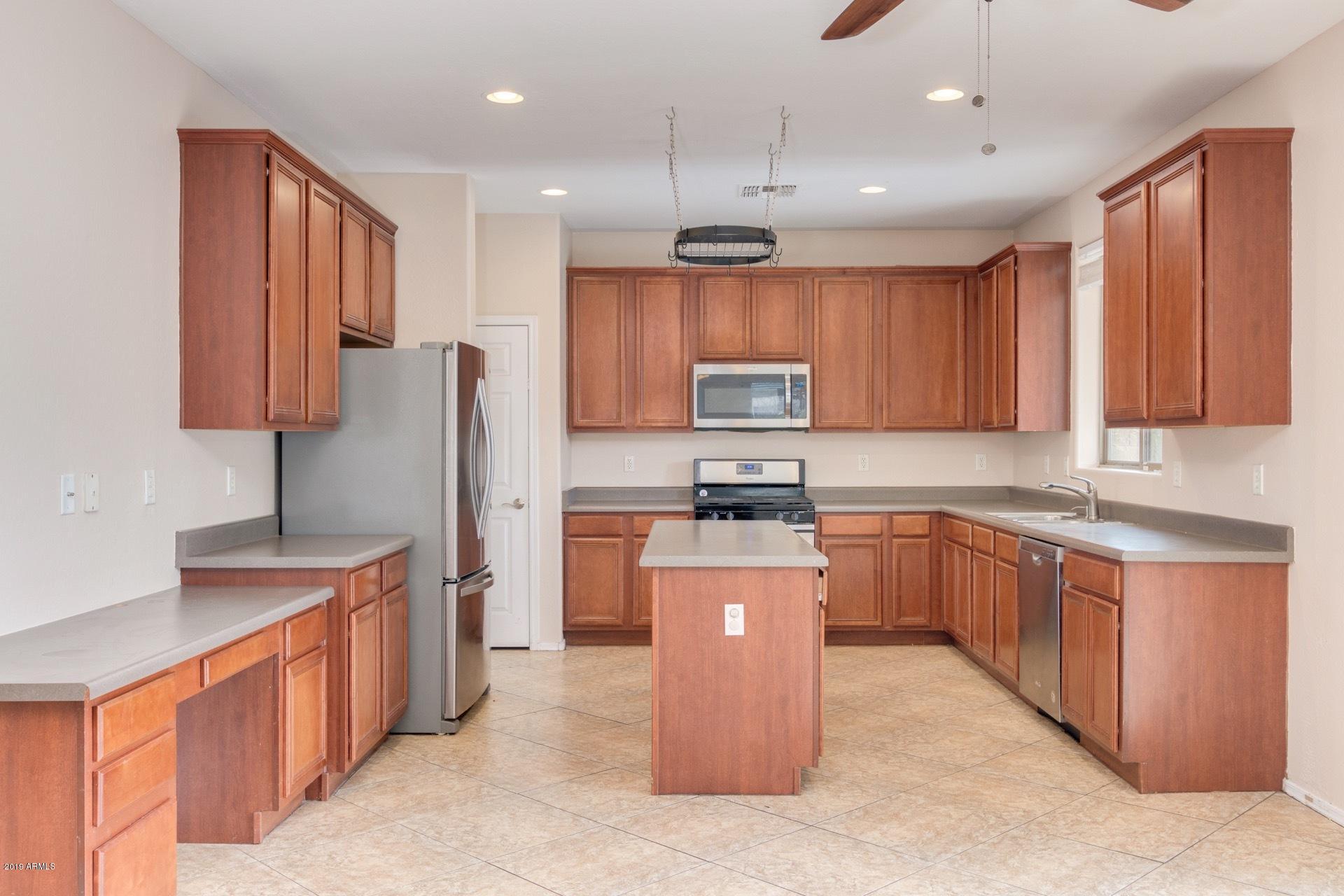 2607 West Summerside Road Phoenix, AZ 85041 - Photo 14 of 37 0014-Summerside 15