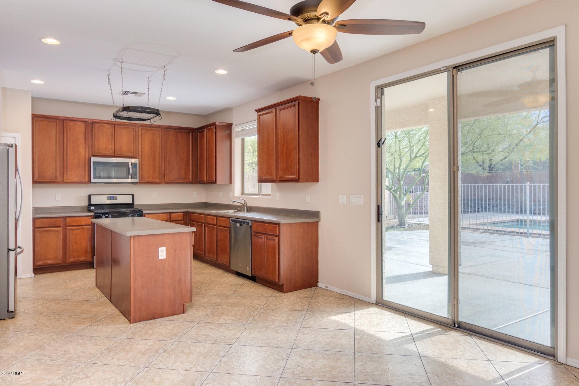 2607 West Summerside Road Phoenix, AZ 85041 - Photo 15 of 37 0015-Summerside 16