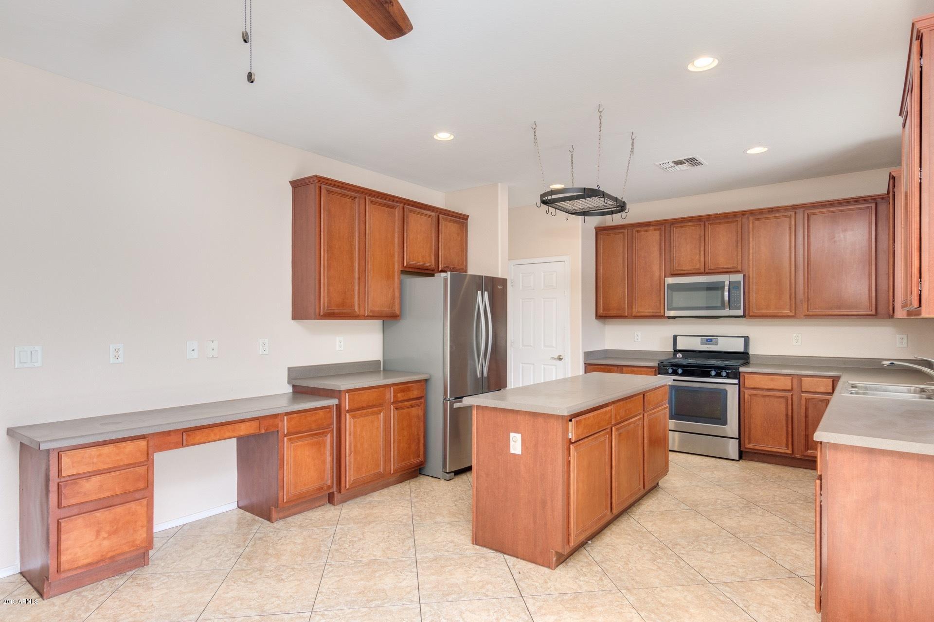 2607 West Summerside Road Phoenix, AZ 85041 - Photo 17 of 37 0017-Summerside 18