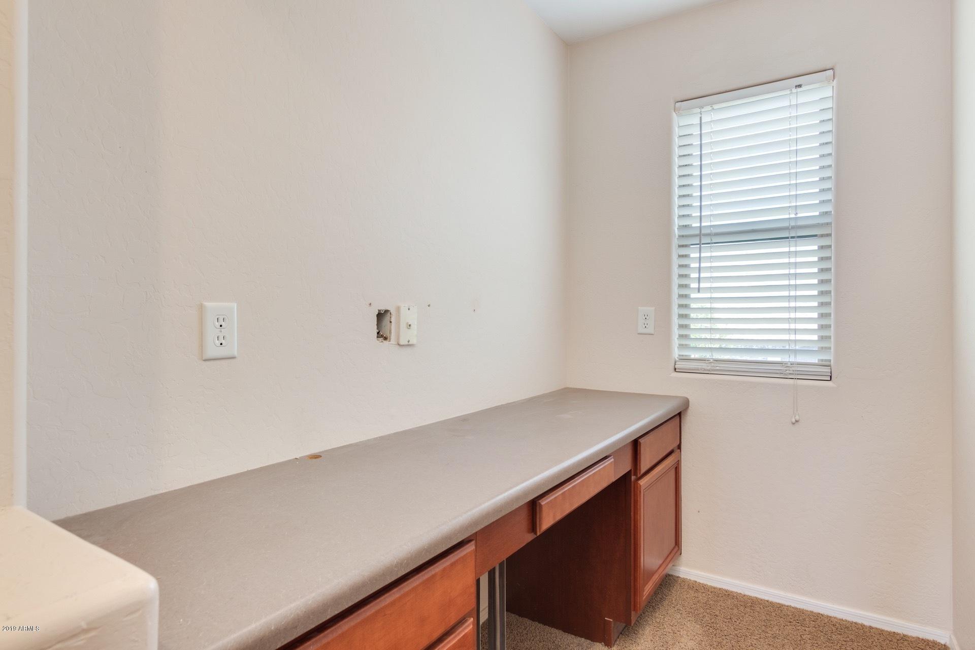2607 West Summerside Road Phoenix, AZ 85041 - Photo 21 of 37 0022-Summerside 24