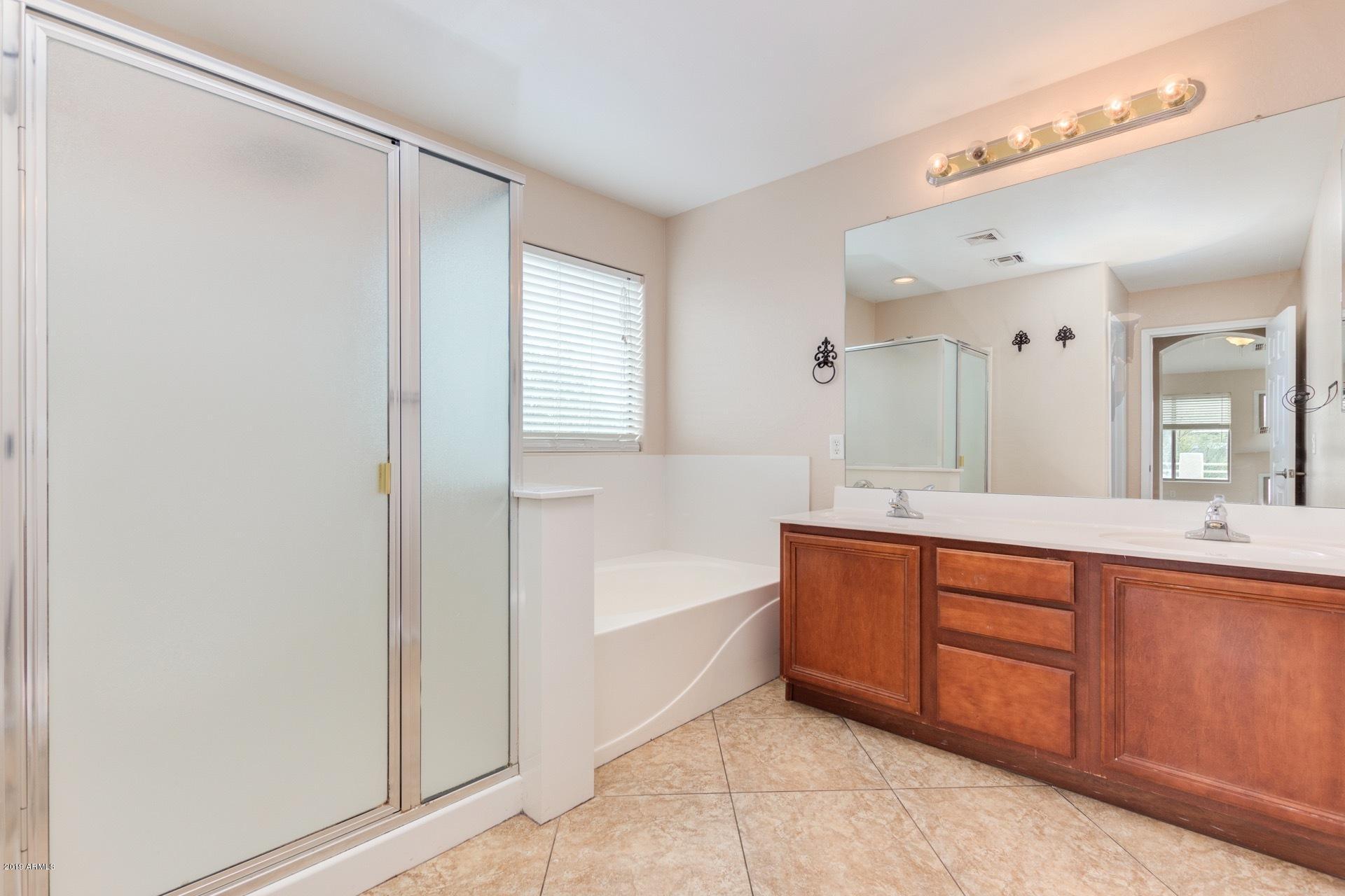 2607 West Summerside Road Phoenix, AZ 85041 - Photo 30 of 37 0029-Summerside 31