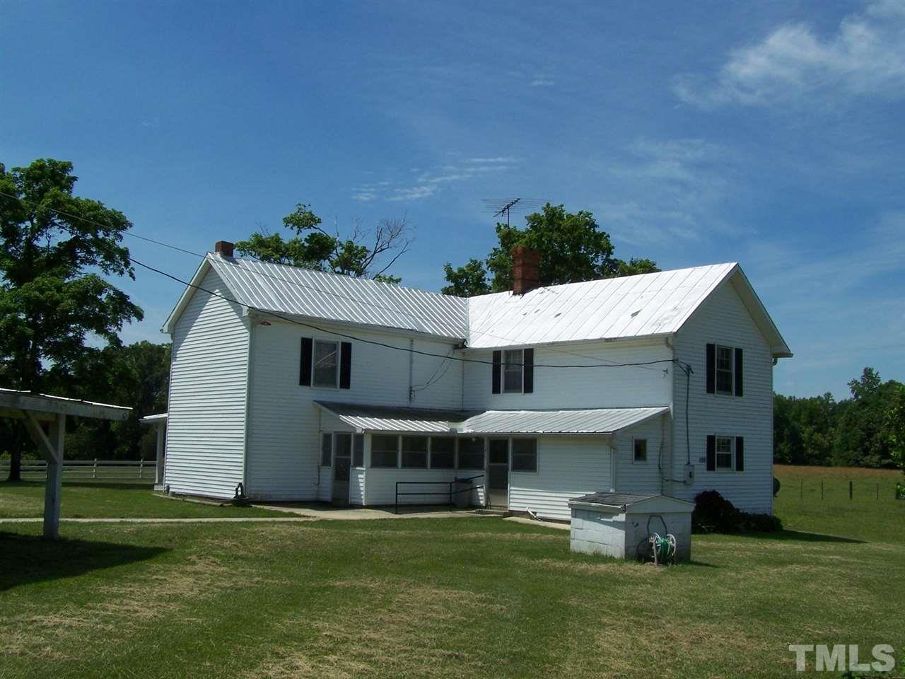 1475 Williamson Road Buffalo Junction, VA 24529 - Photo 3 of 20 Gallery Image 3