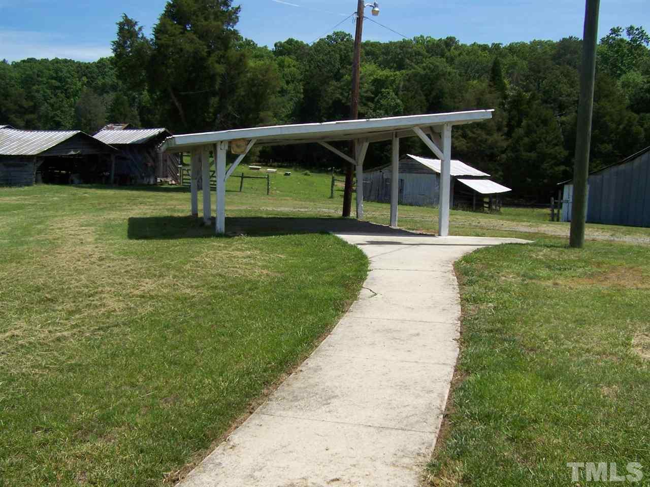 1475 Williamson Road Buffalo Junction, VA 24529 - Photo 4 of 20 Gallery Image 4