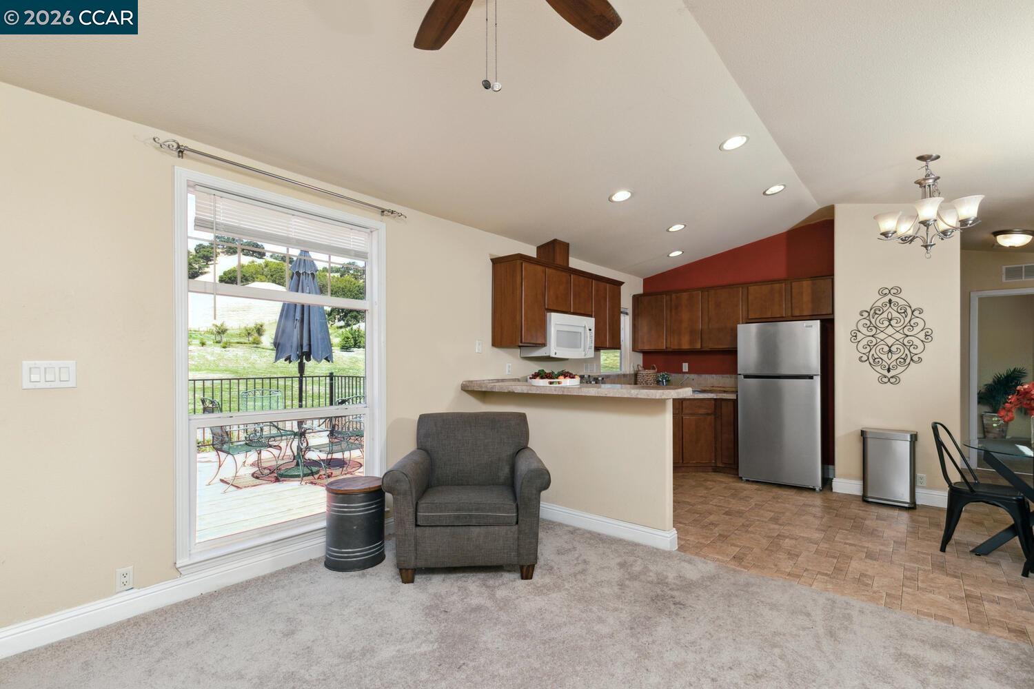 60 Hampton Road Martinez, CA 94553 - Photo 16 of 39