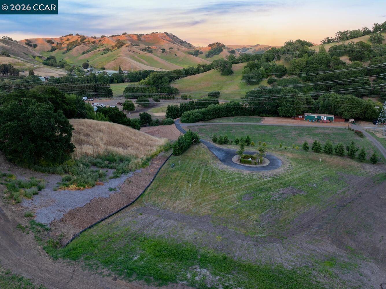 60 Hampton Road Martinez, CA 94553 - Photo 2 of 39