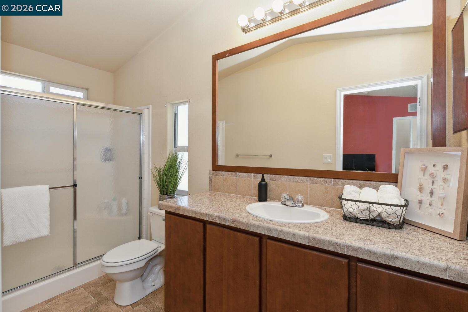 60 Hampton Road Martinez, CA 94553 - Photo 25 of 39