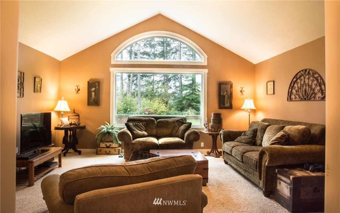 9938 Jones Road Southwest Olympia, WA 98512 - Photo 8 of 16 Gallery Image 8