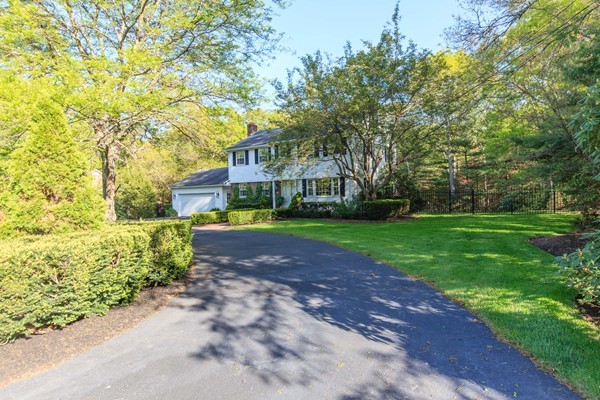 46 Shady Rest Road Easton, MA 02356 - Photo 2 of 24 Gallery Image 2