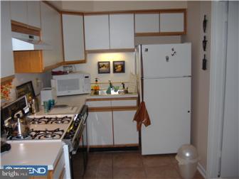 383 Lakeside Road, Unit G3 Ardmore, PA 19003 - Photo 2 of 4