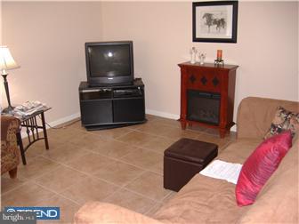 383 Lakeside Road, Unit G3 Ardmore, PA 19003 - Photo 3 of 4