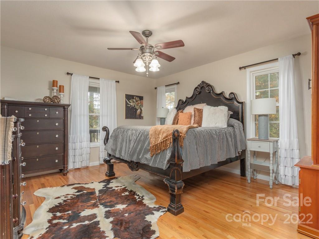 105 Selah Way Clyde, NC 28721 - Photo 14 of 32 Gallery Image 14
