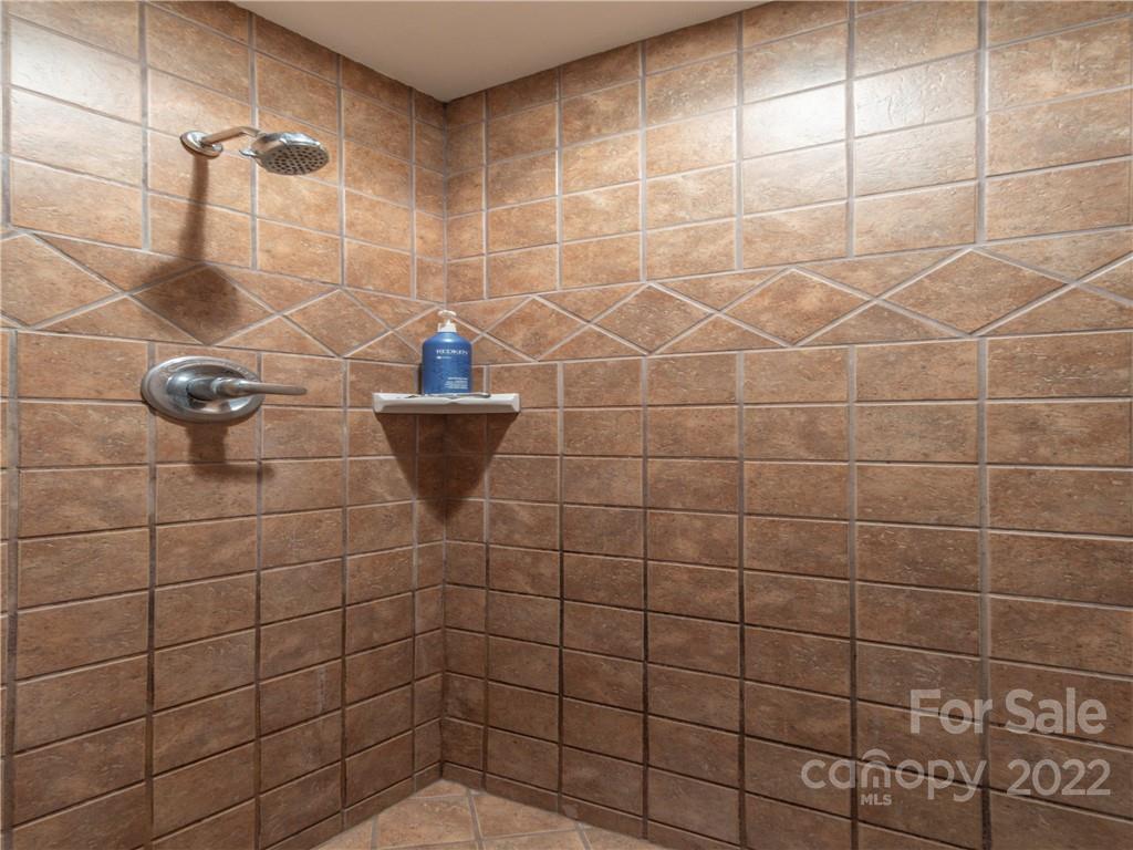 105 Selah Way Clyde, NC 28721 - Photo 18 of 32 Gallery Image 18