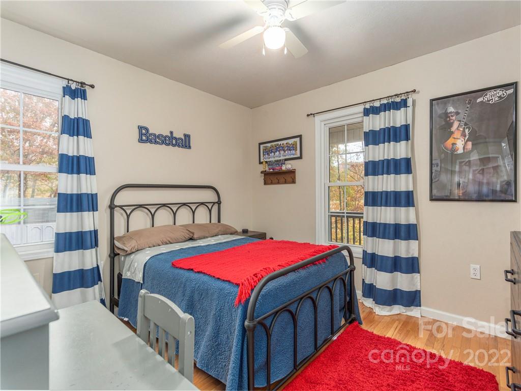 105 Selah Way Clyde, NC 28721 - Photo 19 of 32 Gallery Image 19