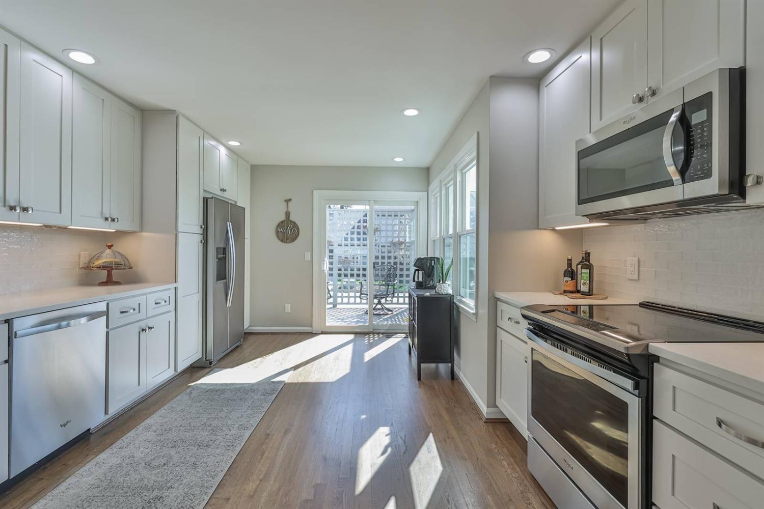 8823 Montgomery Road Cincinnati, OH 45236 - Photo 12 of 45 Gallery Image 12