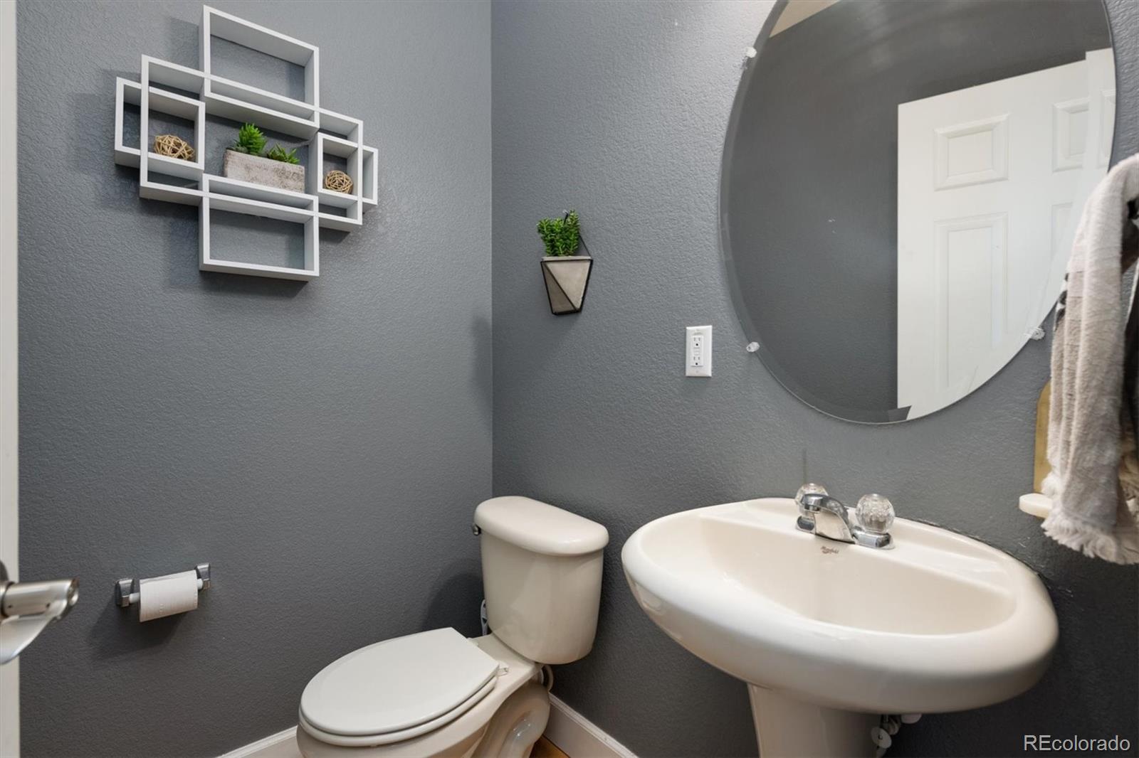4627 Flower Street Wheat Ridge, CO 80033 - Photo 12 of 30 Gallery Image 12