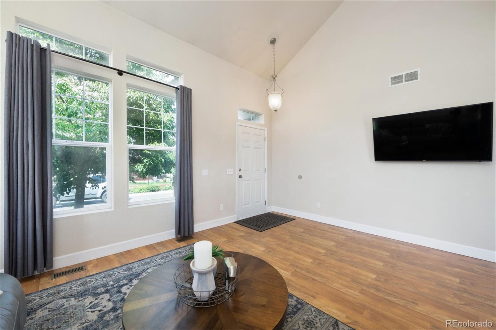 4627 Flower Street Wheat Ridge, CO 80033 - Photo 6 of 30 Gallery Image 6
