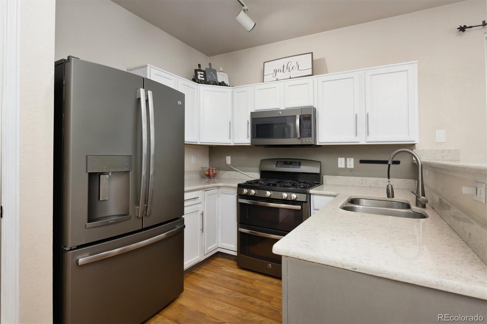 4627 Flower Street Wheat Ridge, CO 80033 - Photo 10 of 30 Gallery Image 10