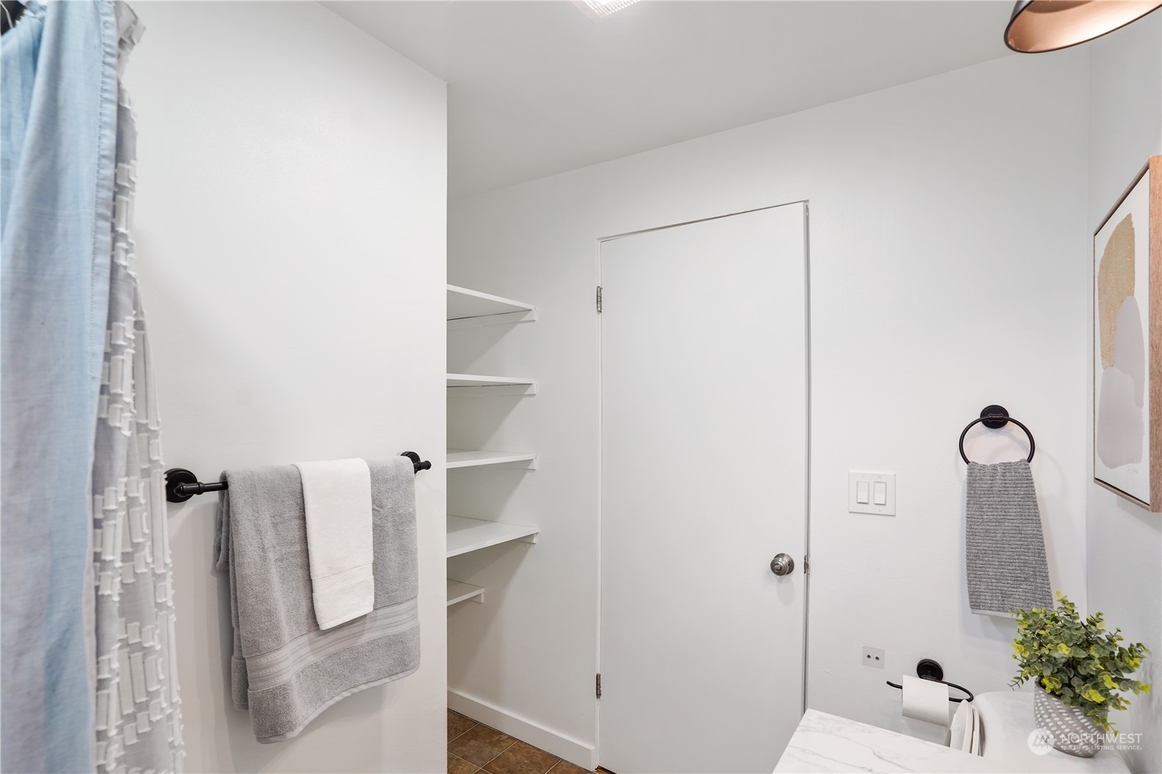 841 Southwest 306th Street Federal Way, WA 98023 - Photo 15 of 26 Gallery Image 15