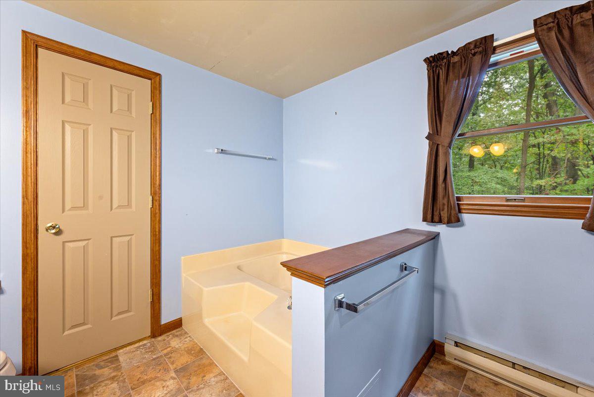 1077 Dicks Hollow Road Winchester, VA 22603 - Photo 22 of 26 Gallery Image 22
