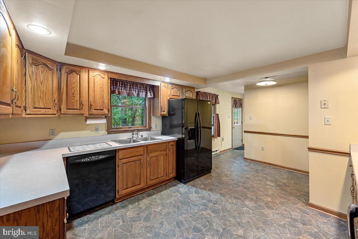 1077 Dicks Hollow Road Winchester, VA 22603 - Photo 8 of 26 Gallery Image 8