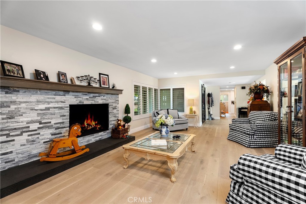 1562 Wyndham Court Road Santa Ana, CA 92705 - Photo 11 of 41