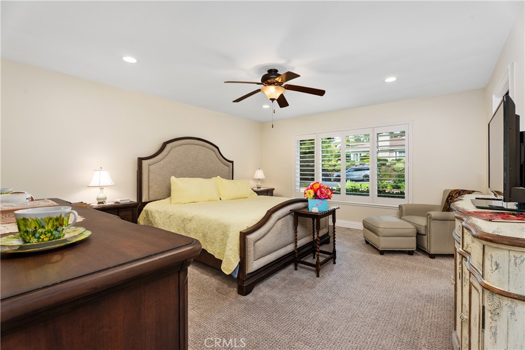 1562 Wyndham Court Road Santa Ana, CA 92705 - Photo 20 of 41