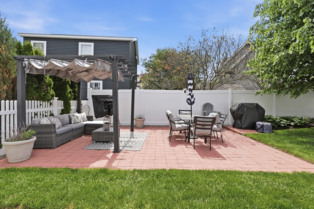 16 Bay State Road Worcester, MA 01606 - Photo 37 of 42