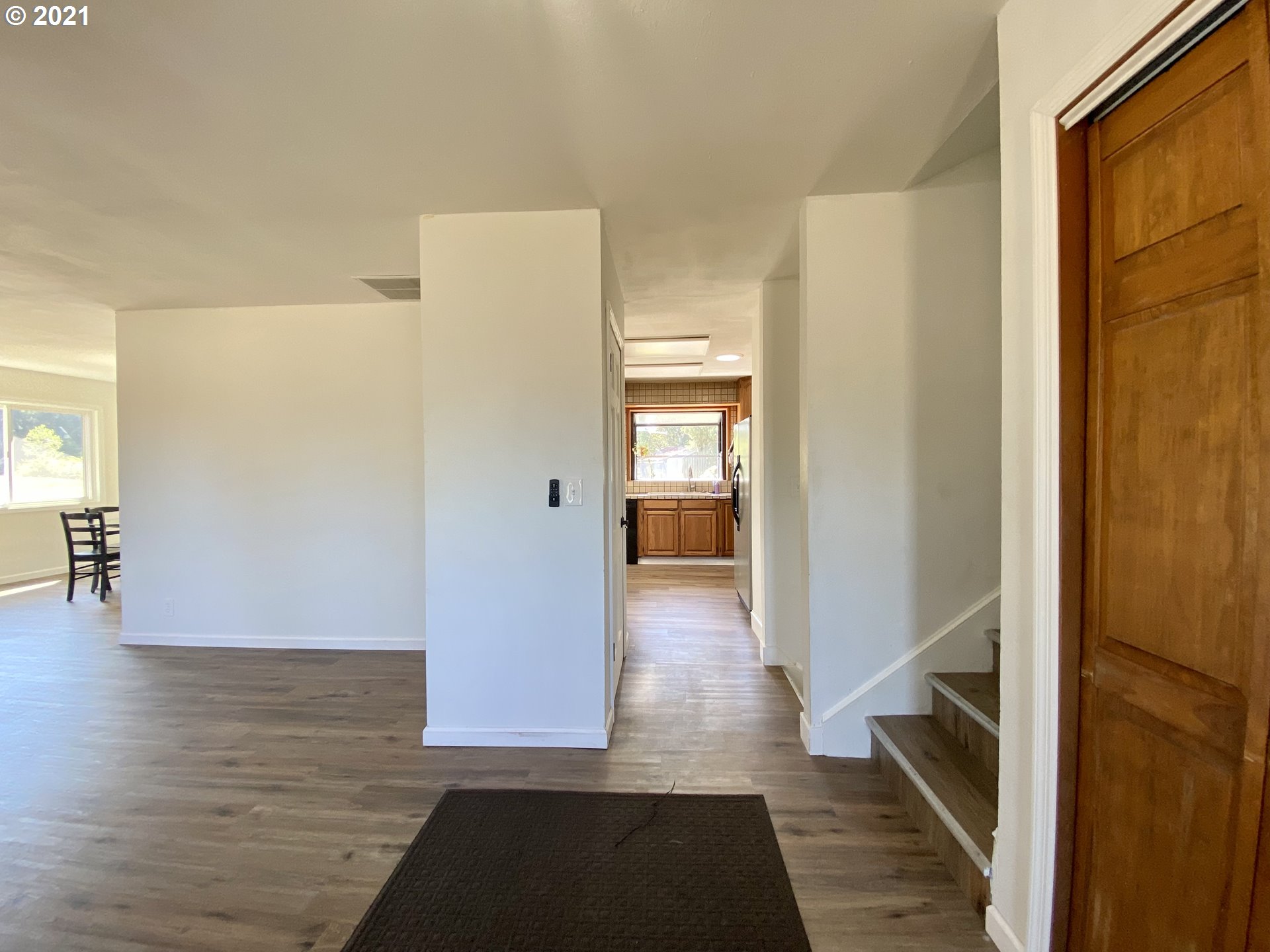 91660 George Hill Road Astoria, OR 97103 - Photo 8 of 32 Entrance/Foyer