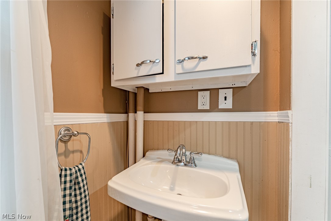 1397 Brainard Road Lyndhurst, OH 44124 - Photo 19 of 30 Gallery Image 19
