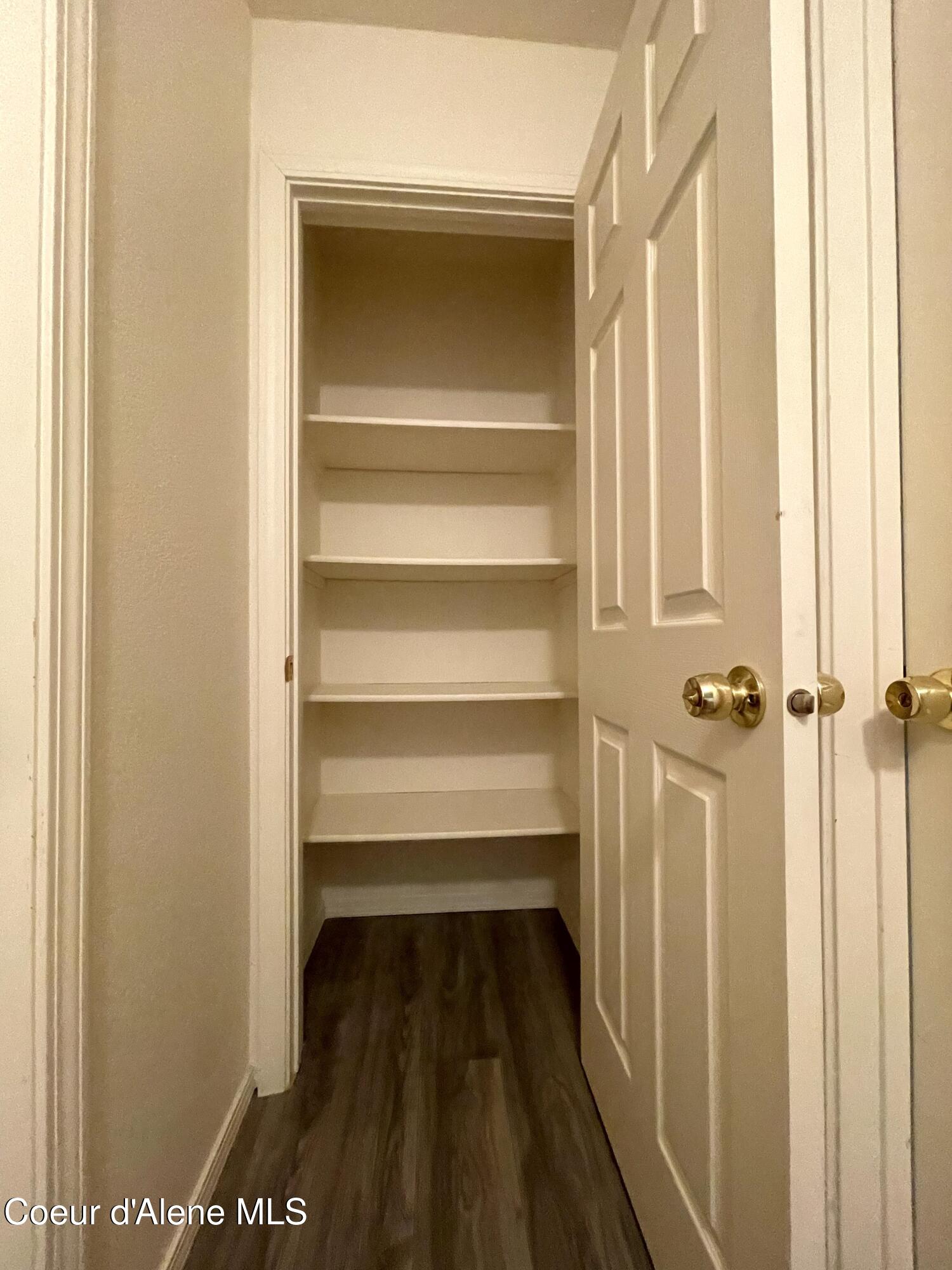 1201 Spruce Street Sandpoint, ID 83864 - Photo 28 of 47 Linen Closet